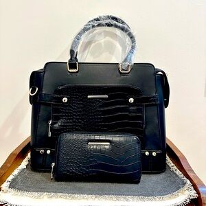 ♥️Black vegan leather Handbag Set gorgeous New!